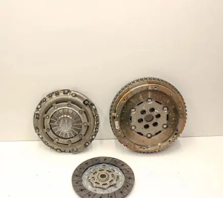 Dacia Sandero III Clutch set kit 302102441R