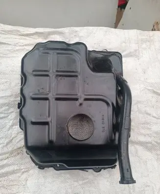Lancia Voyager Gearbox sump 05078788AA P05078788AA 62TE