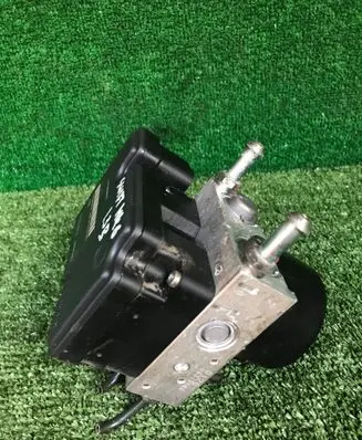 Suzuki Swift I ABS Pump 06210908123 AV36M06M62 00404116B
