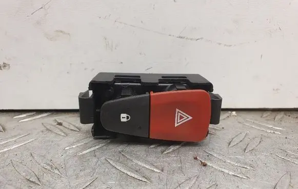 Renault Megane III Hazard light switch 8200214896A