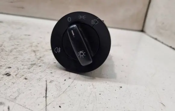 Volkswagen PASSAT B6 Light switch 1K0941431AH