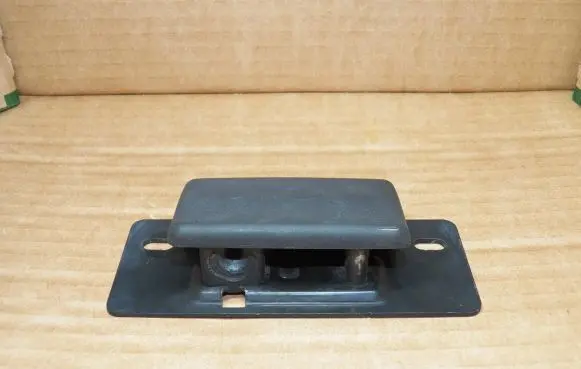 Loading door lock