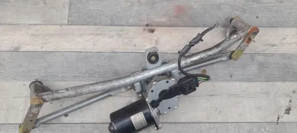 Volkswagen Golf IV Front wiper linkage 1J0955325A