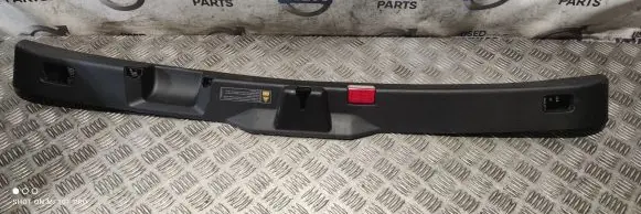 Mercedes-Benz GL X166 Other trunk/boot trim element A1667400772