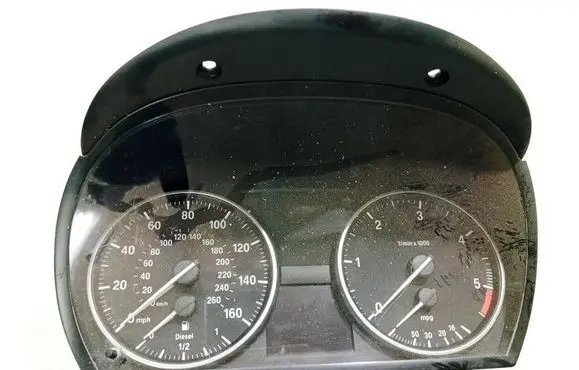 BMW 3 E90 E91 Speedometer (instrument cluster) 102538098 1025380-98