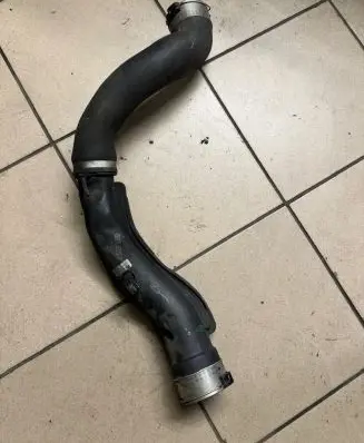 BMW 5 F10 F11 Intercooler hose/pipe 4735270 11884414 122770N