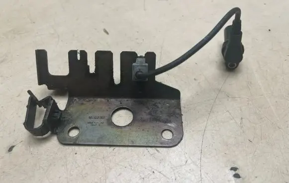 Volkswagen Transporter - Caravelle T4 Crankshaft position sensor 075906433C