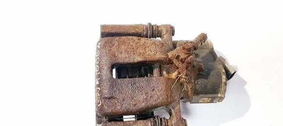 Volkswagen PASSAT B6 Rear brake caliper 32332267