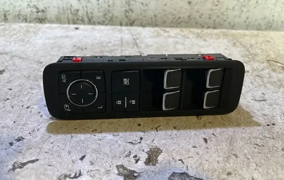 Lexus RX 450H Electric window control switch 8404048220