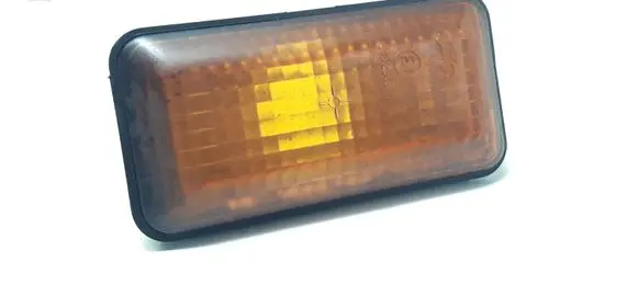 Volkswagen Golf III Front fender indicator light 1H0949117A