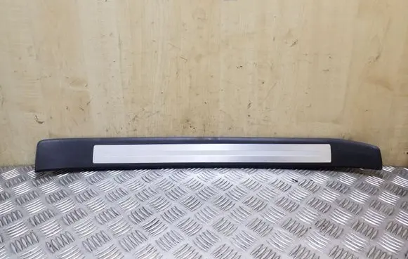 Seat Exeo (3R) Front sill trim cover 8E0853373P