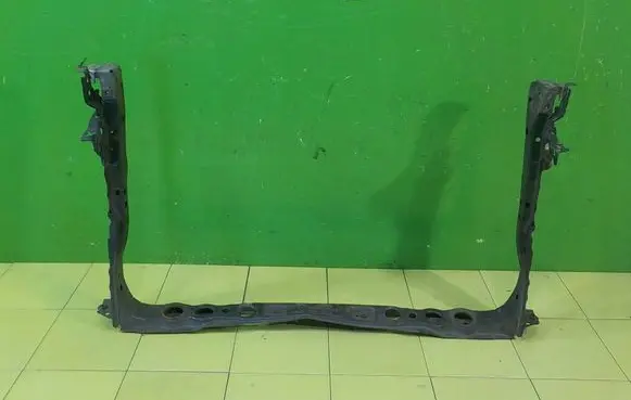 Toyota Prius (XW30) Radiator support slam panel TP136
