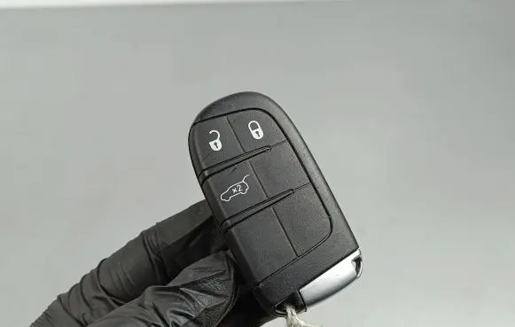 Jeep Grand Cherokee Ignition key/card 