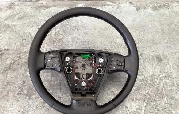 Volvo V50 Steering wheel 8687335