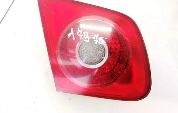 Volkswagen Jetta V Tailgate rear/tail lights 1K5945093