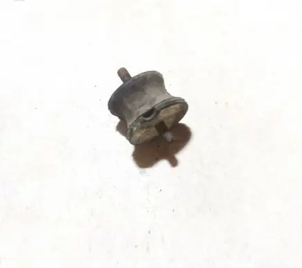 BMW 5 E39 Engine mount bracket 1094916