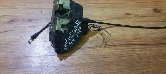 Renault Megane II Front door lock