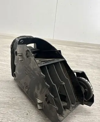 Mercedes-Benz Vito Viano W639 Dashboard side air vent grill/cover trim A6398300154