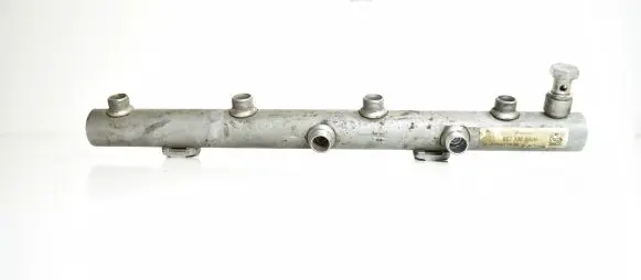 Audi A8 S8 D3 4E Fuel main line pipe 057130090H