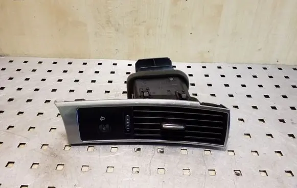 Audi A6 S6 C6 4F Dashboard side air vent grill/cover trim 4F2820902D