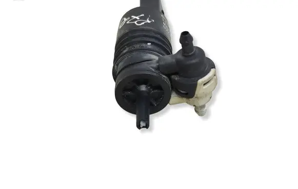 Honda CR-V Windscreen/windshield washer pump 3412863