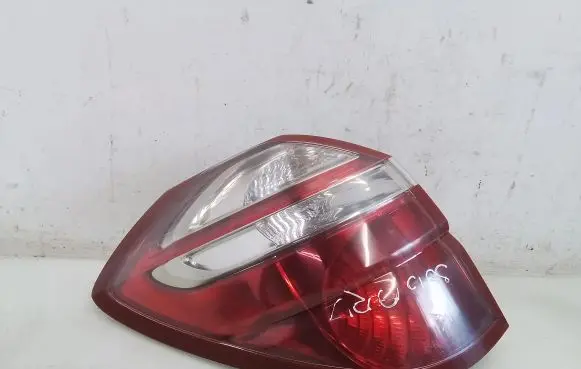 Subaru Outback Rear/tail lights