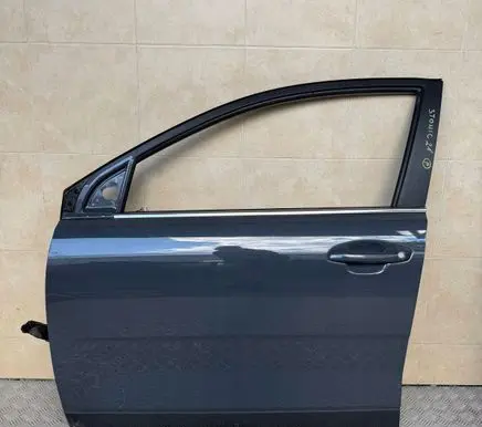 KIA Stonic Front door