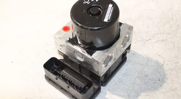 Volkswagen Touran II ABS Pump 1K0614517CP 1K0907379BE