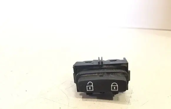 Volvo S80 Central locking switch button 30710475 03451600