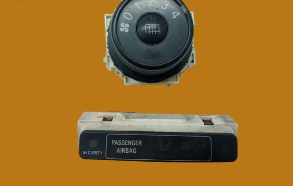 Toyota Auris 150 Climate control unit 55902