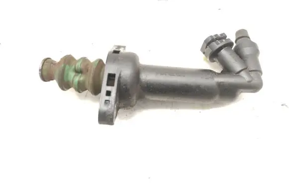 Audi A2 Clutch master cylinder 8Z0721261A
