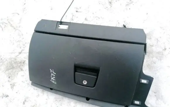 Volvo V50 Glove box 9123248 3865