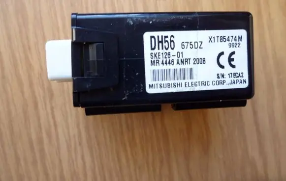 Mazda 2 Engine start stop button switch DH56675DZ G415
