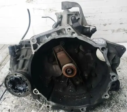 Volkswagen New Beetle Manual 5 speed gearbox ebj