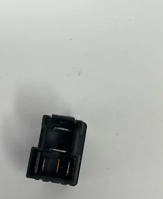 Volvo S40, V40 Other relay MB953382 A1001X7