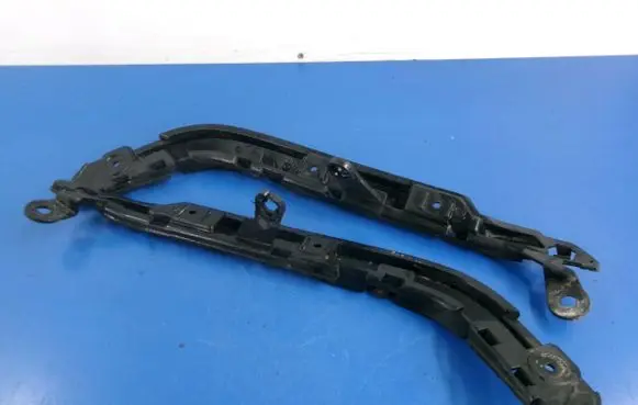 BMW 1 E82 E88 Front bodywork piece 