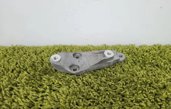 Mini Cooper Countryman R60 Engine mounting bracket 7812623