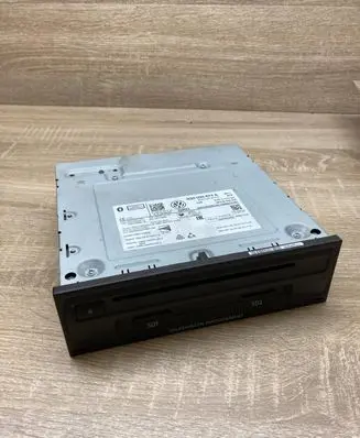 Volkswagen Golf VII GPS navigation control unit/module 3Q0035874A 28486357