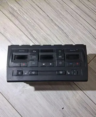 Audi A4 S4 B7 8E 8H Climate control unit 8E0820043BM