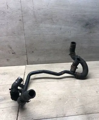 Volkswagen PASSAT B8 Engine coolant pipe/hose KW0217 04L121064T
