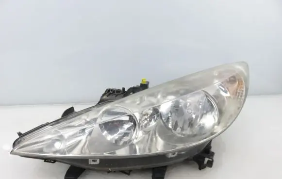 Peugeot 207 Headlight/headlamp 89900880