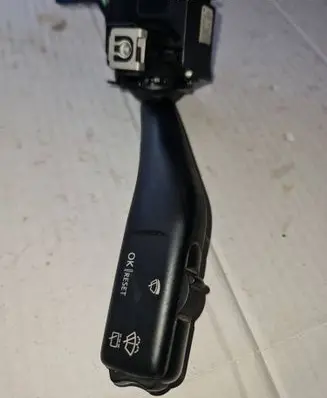Volkswagen Touran I Wiper control stalk ANP80H024B SW000 5SD0320