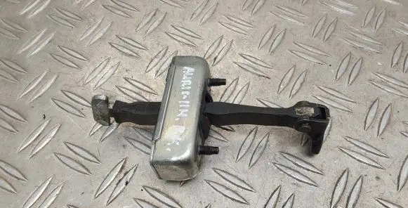 Toyota Auris 150 Front door check strap stopper