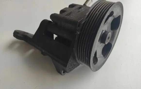 Infiniti Q50 Power steering pump 05293126