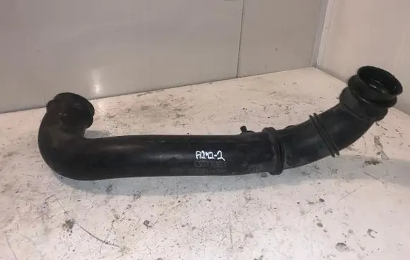 Volvo XC90 Engine coolant pipe/hose 30645294 A2422