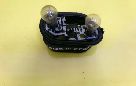 Seat Ibiza III (6L) Tail light bulb cover holder 945258