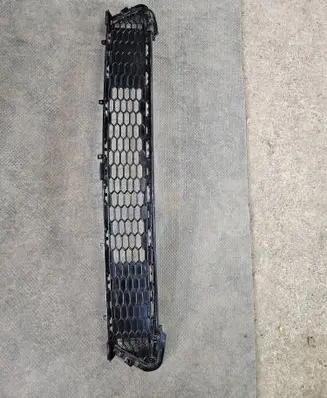Ford Mustang VI Front bumper lower grill MR3B17K945A