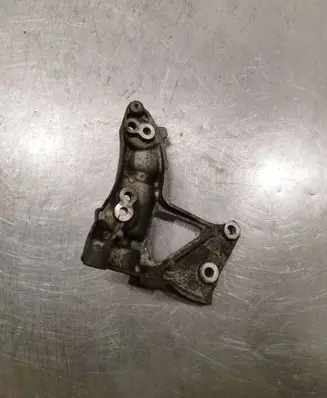 Volvo V50 Generator/alternator bracket 9653249480