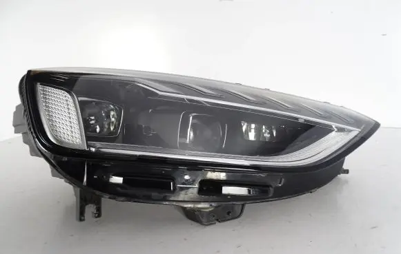 Audi A4 S4 B9 8W Headlight/headlamp 8W0941036E