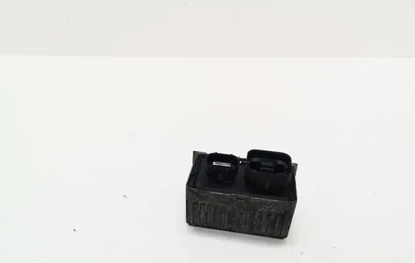 Opel Insignia A Glow plug pre-heat relay 55574293